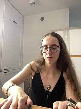 MartiniiSelenna's Live XXX Chat