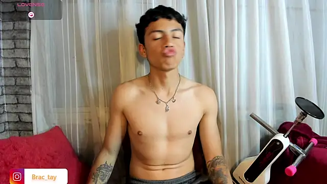 Czat XXX na żywo – Mike_red
