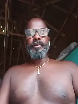 frenchblackc31 Adlı Modelin Canlı XXX Sohbeti