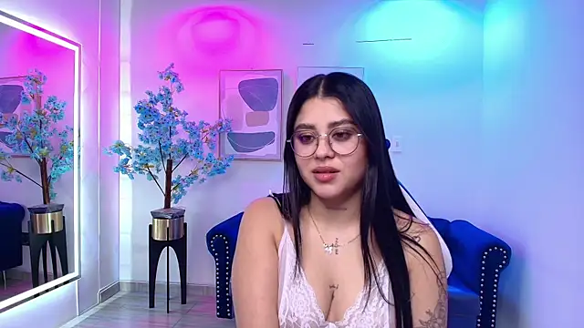Czat XXX na żywo – Julie_vancouver