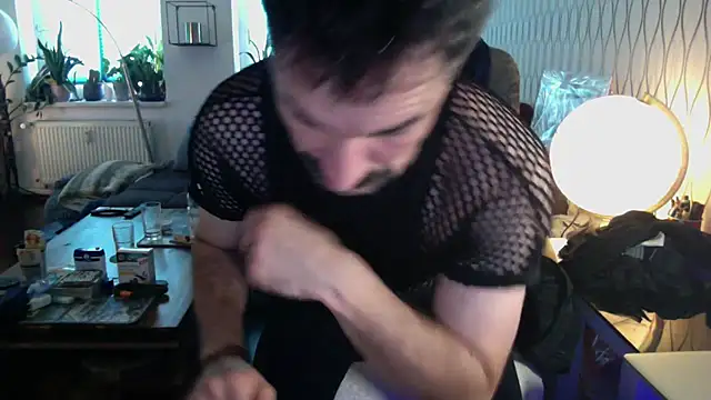 XXX chat uživo modela tomz0819