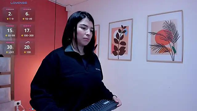 Zamira_Taylor: онлайн-секс-чат