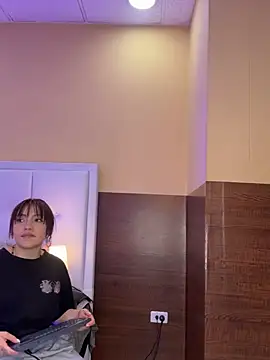 Brigith24 Adlı Modelin Canlı XXX Sohbeti