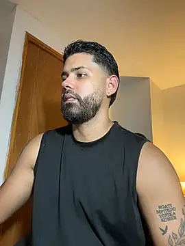 Chat XXX ao vivo de Justyn_Torres