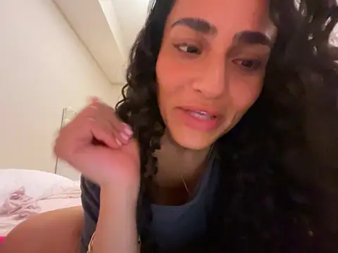 silkygemm Chat XXX live