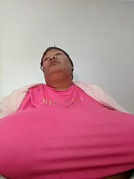 nancy111 Adlı Modelin Canlı XXX Sohbeti