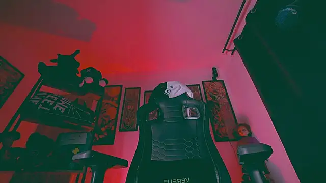 Olliver___y 即時 XXX 聊天