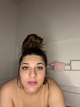 treasurebabii Chat XXX live