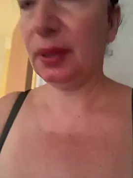 Lizzaa80n Live XXX chat