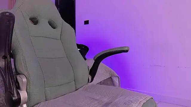 mister_miiken Live XXX chat