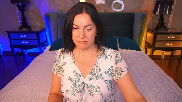 دردشة VelvetLuck الجنسية المباشرة
