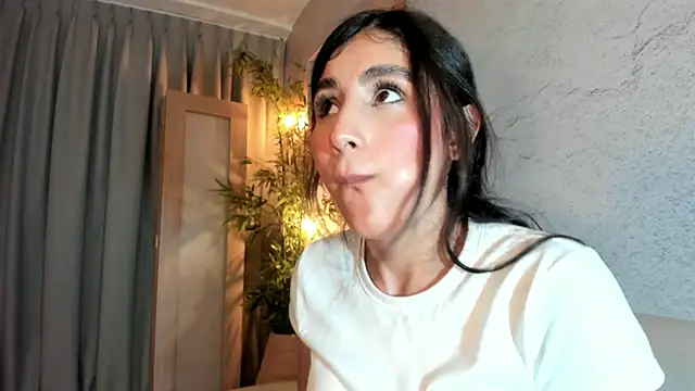 IsabelaStefano's Live XXX Chat