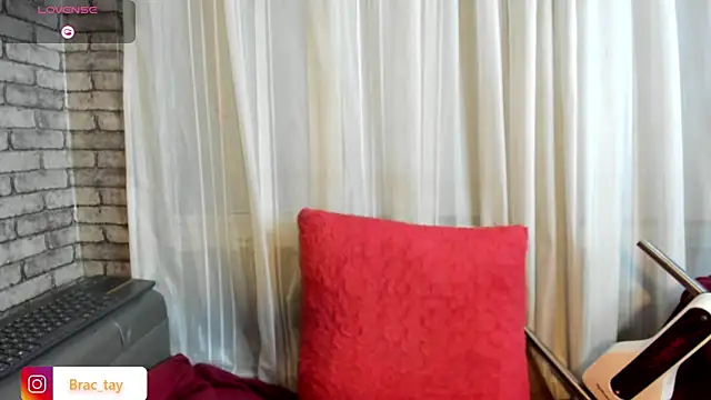 Mike_red live XXX chat
