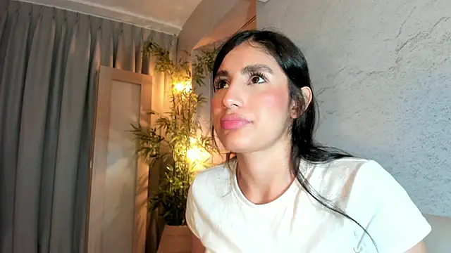 IsabelaStefano's Live XXX Chat