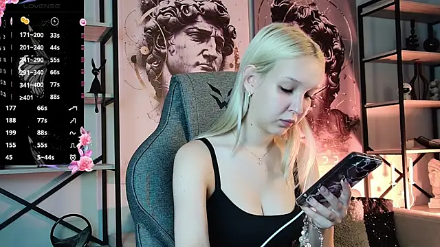 MaoqiBeverly Chat XXX live