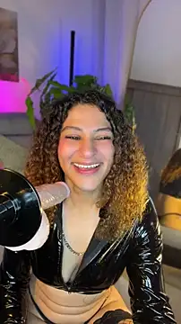 Chat +18 de AlexaRey ao vivo