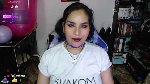 XXX chat uživo modela kureiji_hentaii