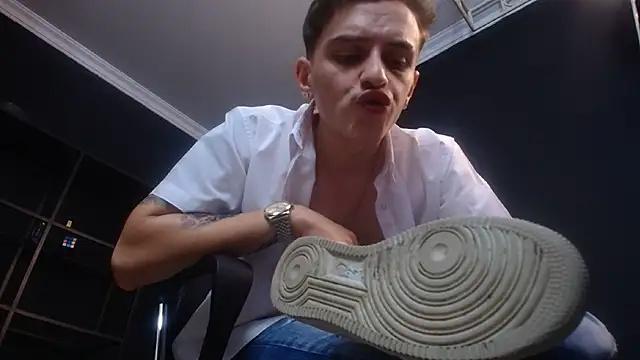 FelixStarkk লাইভ XXX চ্যাট