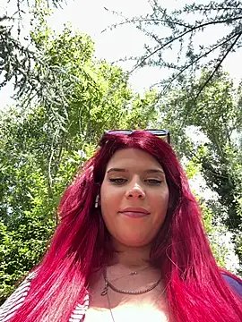 RiriRoseey live XXX chat