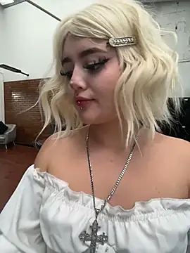 Chat +18 de lya_nekko_ ao vivo