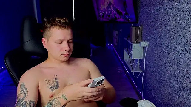 Karl_Night_ Live XXX-chat
