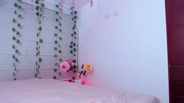 Sarabubbie 现场XXX聊天