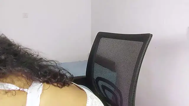 SL_queen1 Adlı Modelin Canlı XXX Sohbeti