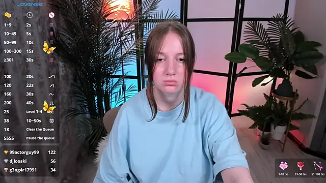 Elisabeth_Binder Adlı Modelin Canlı XXX Sohbeti