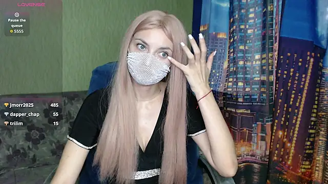 ShynessSophie Adlı Modelin Canlı XXX Sohbeti
