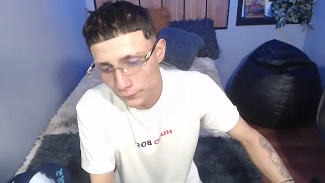 Yao_23 Chat XXX live
