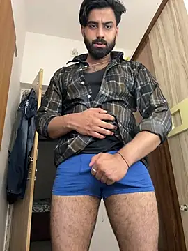 Royalboy_03 Adlı Modelin Canlı XXX Sohbeti