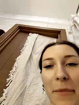 XXX chat uživo modela caressyourself