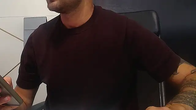 Chat XXX ao vivo de JamesMyerss