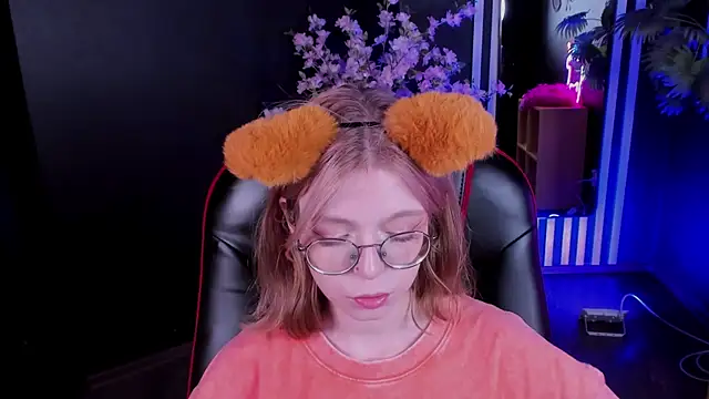 FoxxyyPolly's Live XXX Chat