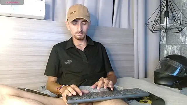 Živý XXX chat MykeCastle