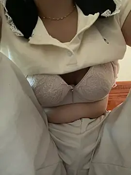Milk_Mom99's Live XXX Chat