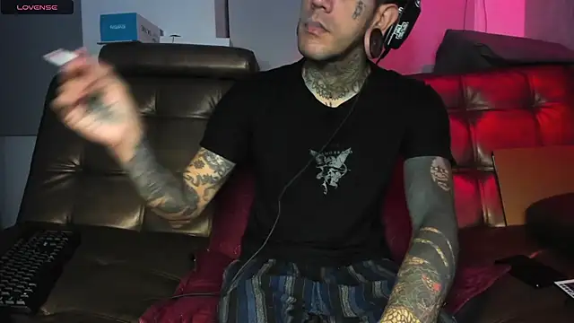 Czat XXX na żywo – jhonny__ackerman