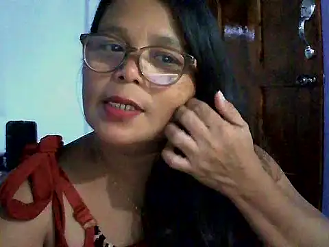 Chat XXX ao vivo de Sweetienia52