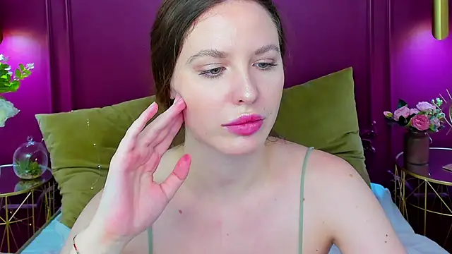 Chat XXX en directo de MonaRicci