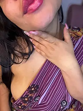 shara_queen1's Live XXX Chat