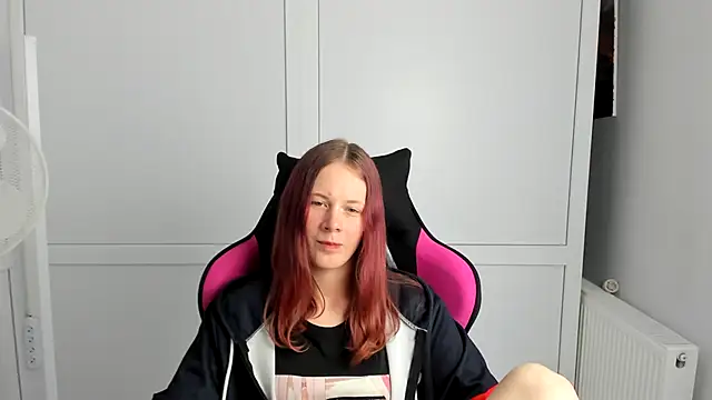 Chat +18 de Skylar_spring ao vivo