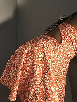 DIRTYSECRET_QUEEN_07 XXX чат на живо