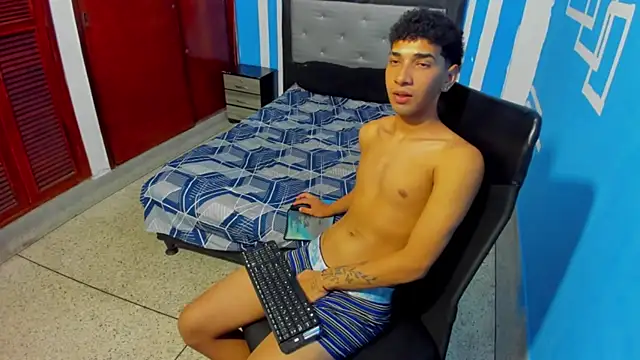 efrain_boy Live XXX Chat