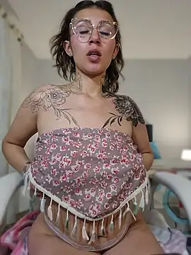 Mar_puentes' Live XXX Chat