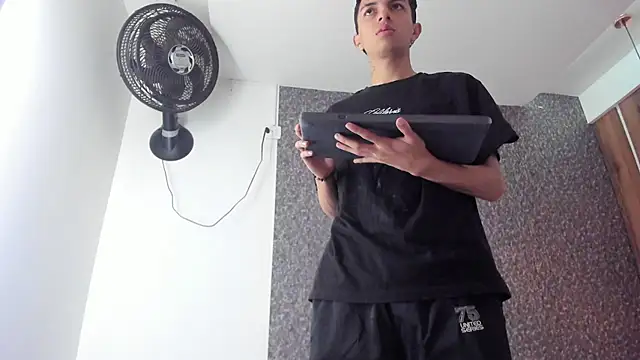 Chat XXX ao vivo de NickandAbby_