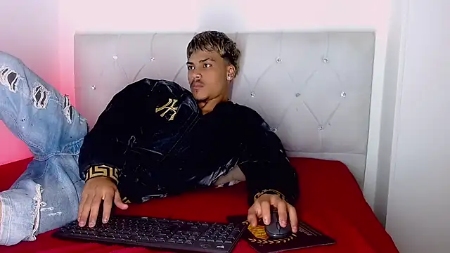 Онлайн чат XXX Angel_foxc13