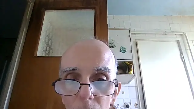 Chat +18 de mariusica1@xh ao vivo