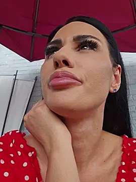 KatiaDivine Live XXX-Chat