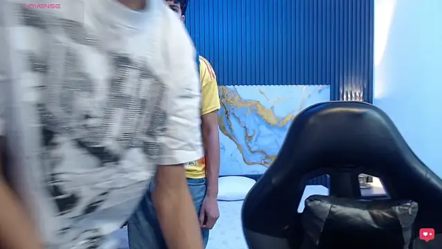 Онлайн чат XXX Estiv18_