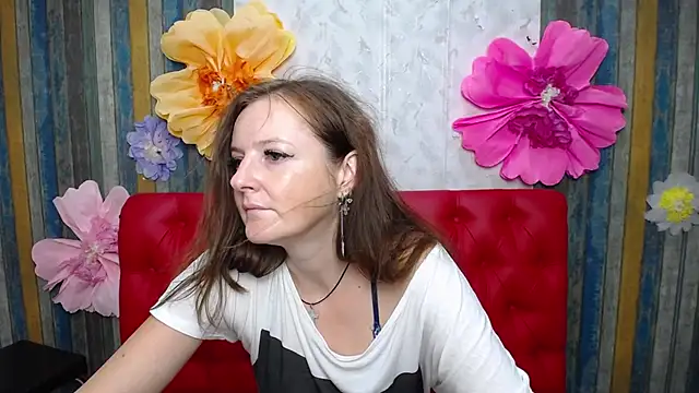 XXX chat uživo modela MeganPirs